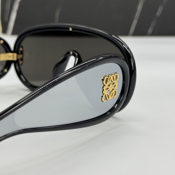 NEW LOEWE LW40108I 01C, UNISEX BLACK SILVER LOEWE SUNGLASSES main image 4